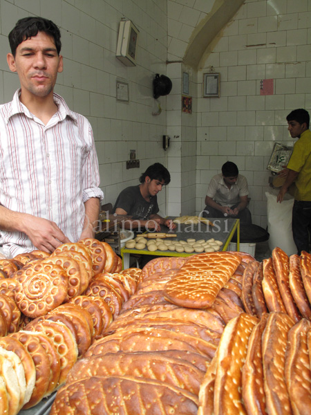 iran-mystery sweet bread bakery