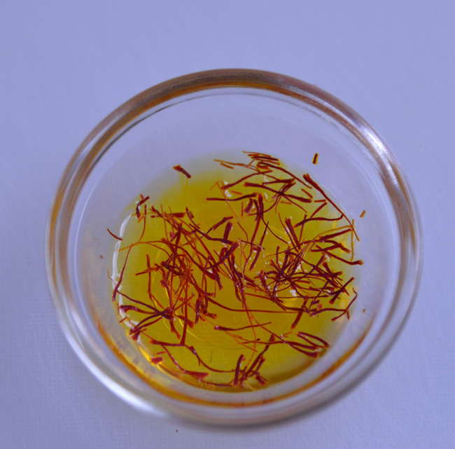 kashk-e bademjan-saffron water